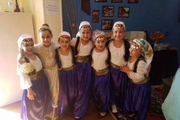 Children’s folklore dance group